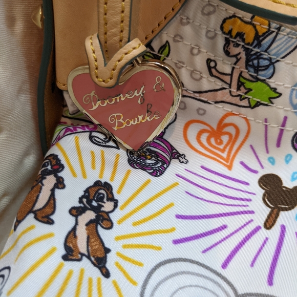 Dooney & Bourke RETIRED Disney Park Champsac Purse Bag. Like New Condition - Picture 8 of 14